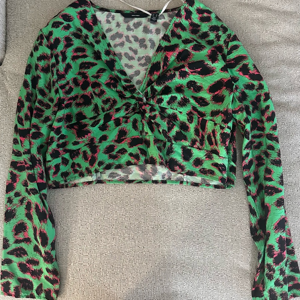 Vero Moda Green and Black Leopard Print Blouse